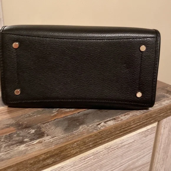 NWT Kate Spade Ella Small Black Pebbled Leather White Logo Crossbody Handbag - Picture 3 of 9